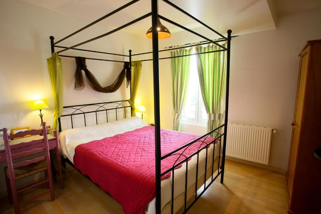 Logis Auberge La Cremaillere 빌란드라우트 객실 사진